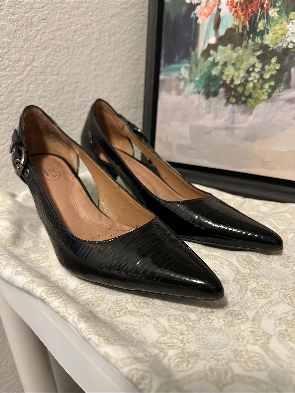 Pointed Toe Black Slingback Pumps with Croc Emboss - Women's Dress Heels